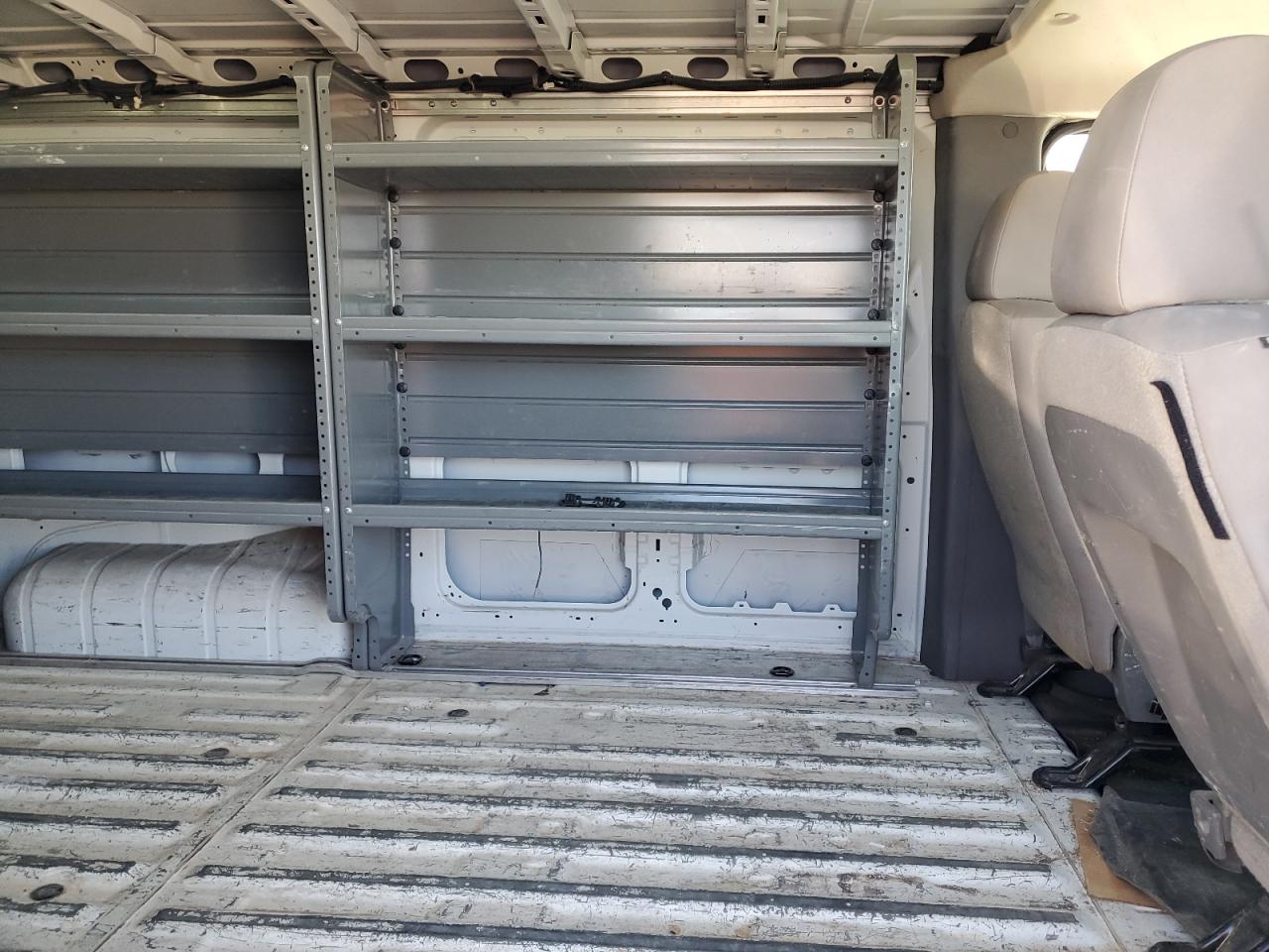 2016 Nissan NV - Image 11