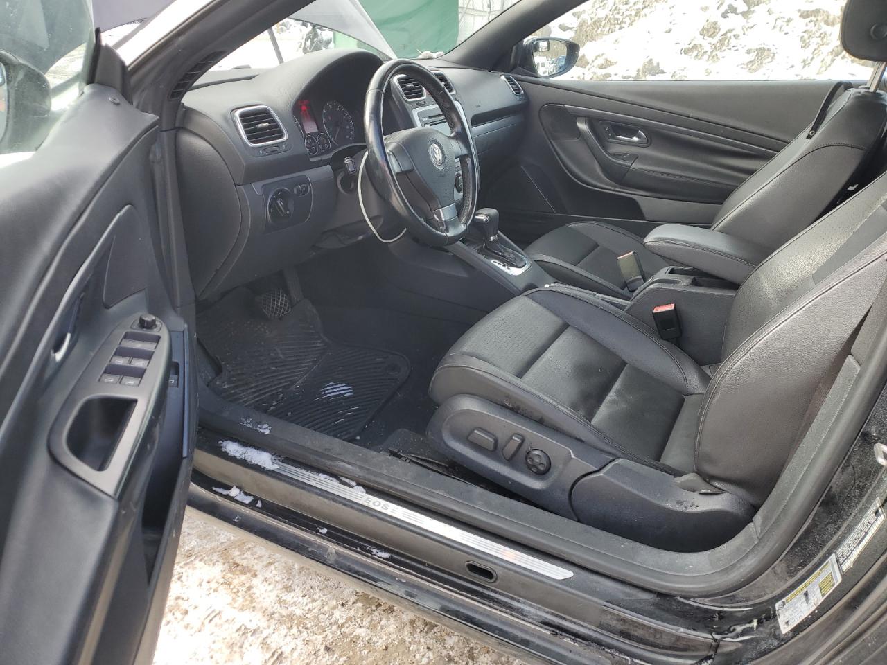 2009 Volkswagen Eos - Image 8