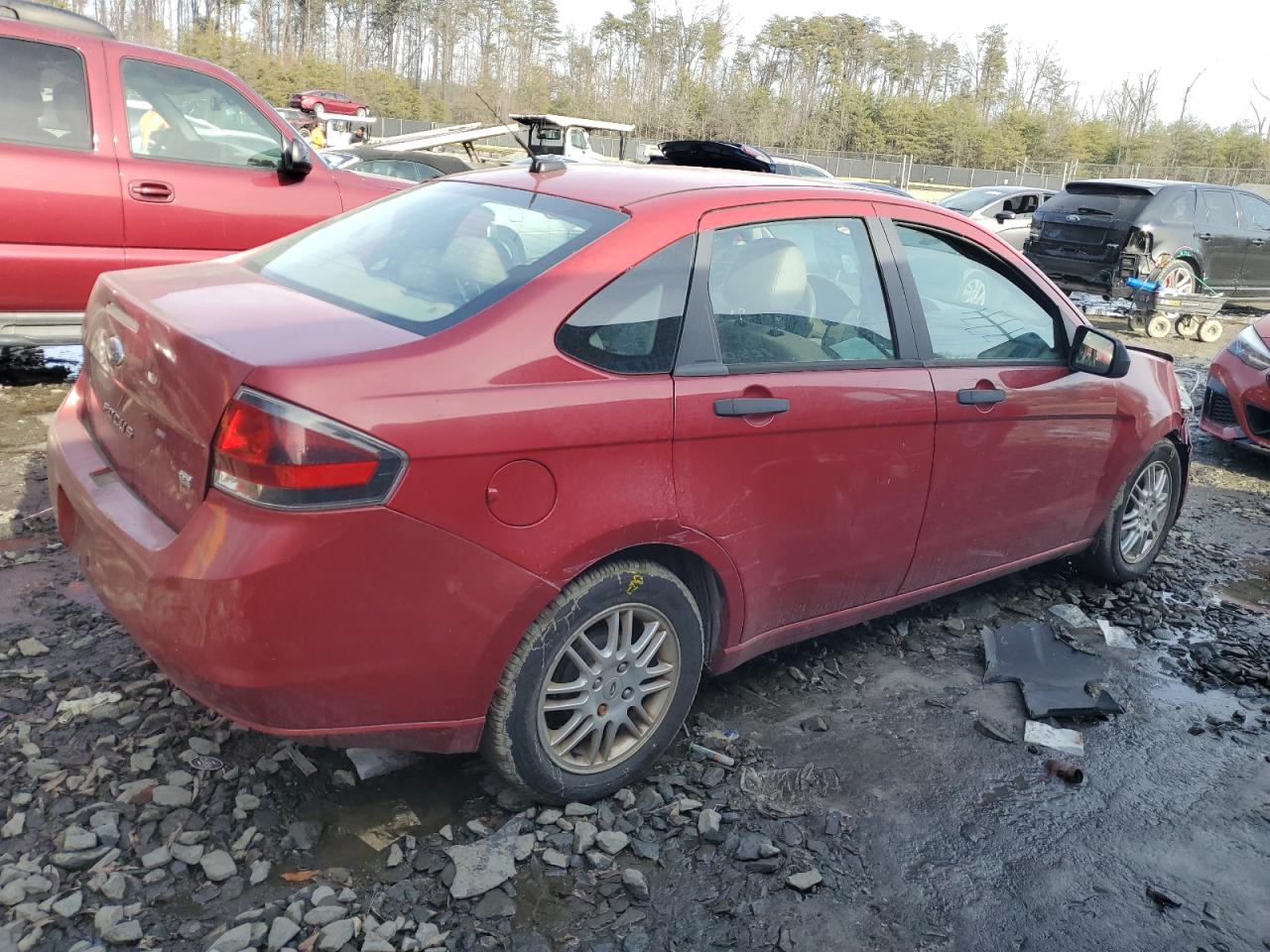 2010 Ford Focus - Image 3