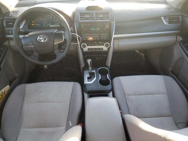 Sedans TOYOTA CAMRY 2012 Srebrny