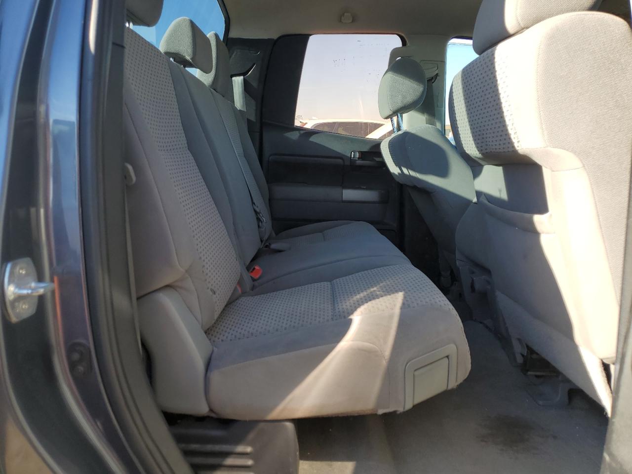 2010 Toyota Tundra - Image 10