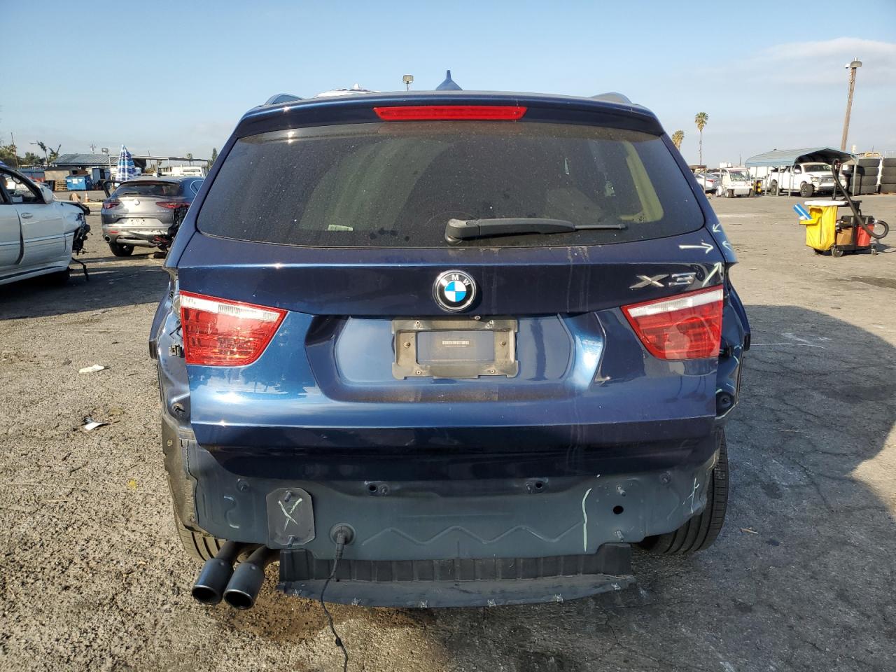 VIN 5UXWX9C57H0D98662 2017 BMW X3 no.6