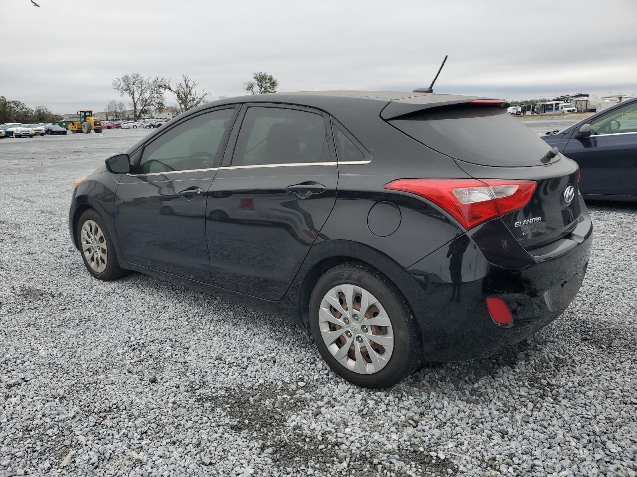 2017 Hyundai Elantra - Image 2