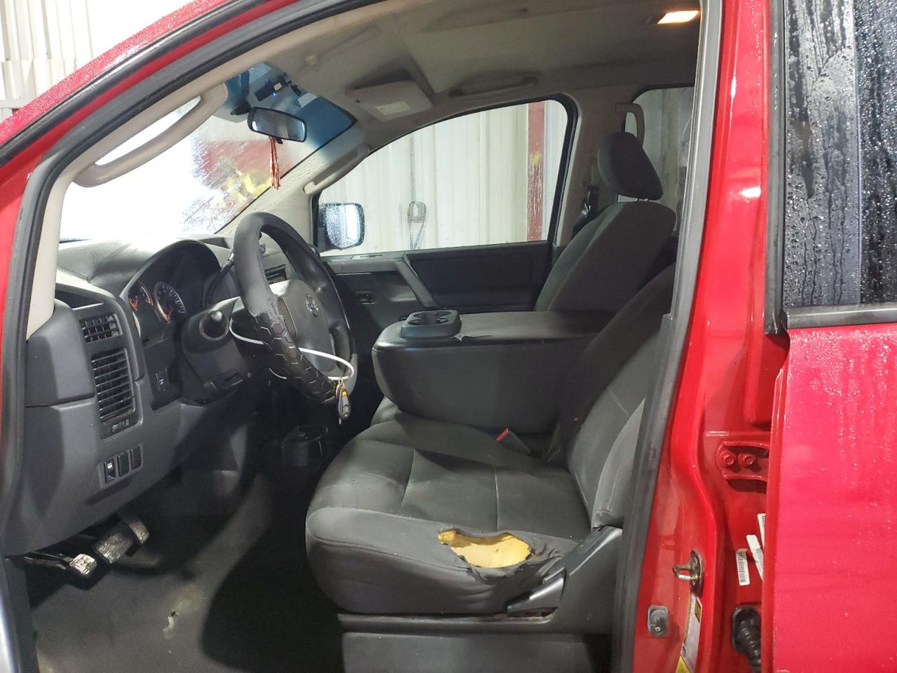 2011 Nissan Titan - Image 7