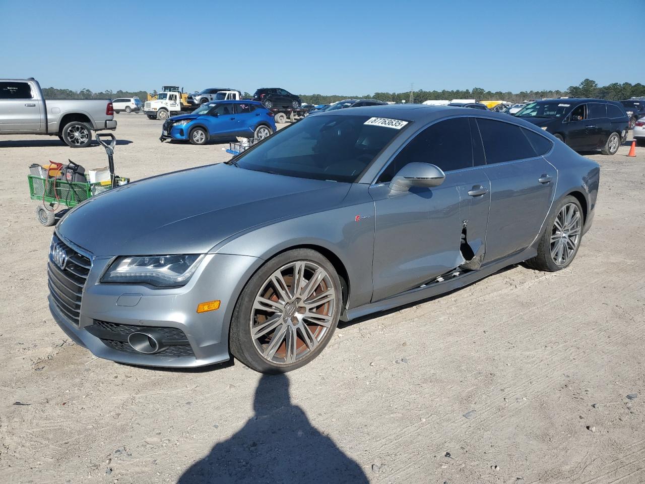 VIN WAU2GAFC5DN103173 2013 AUDI A7 no.1