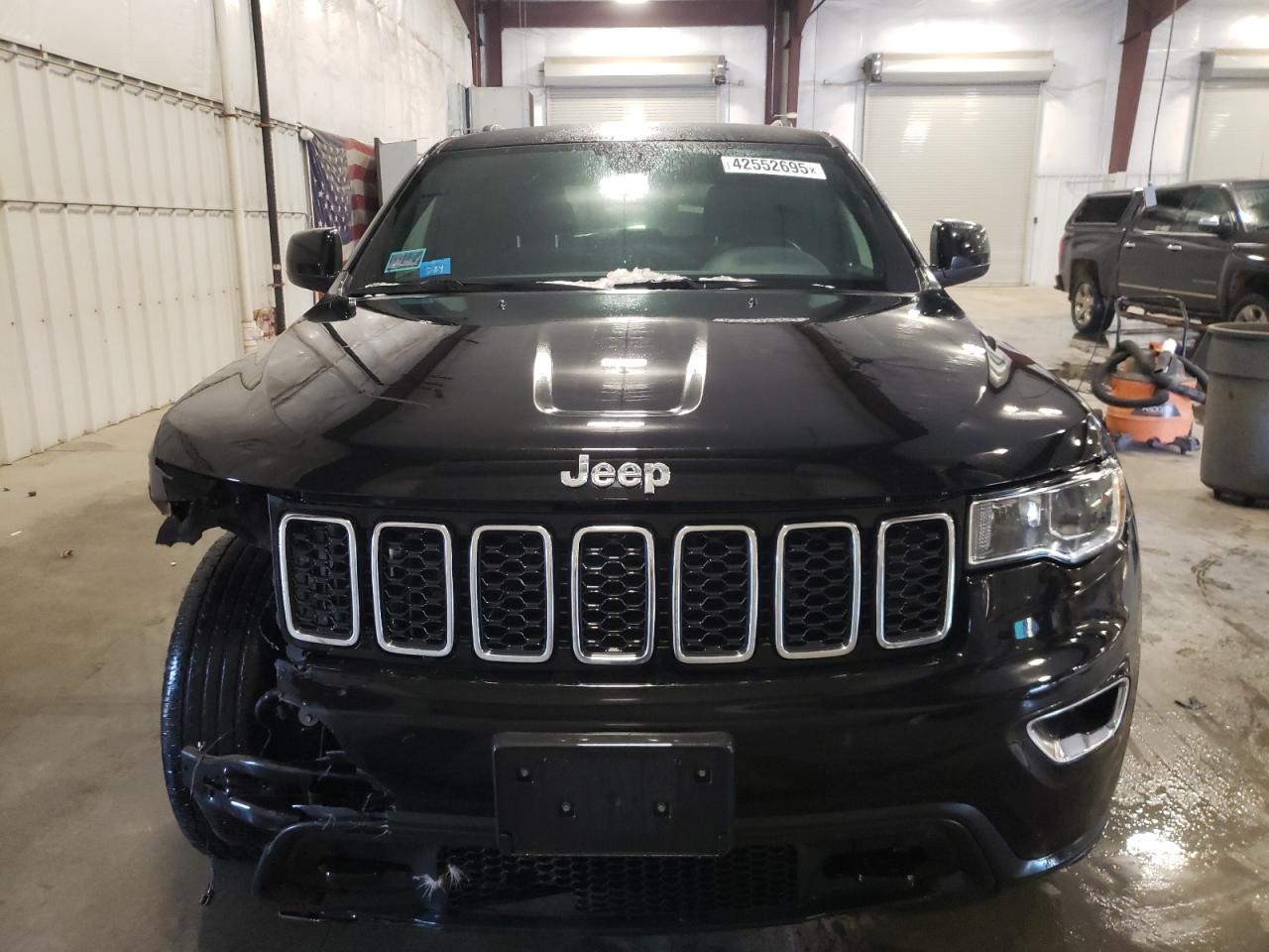 2018 Jeep Grand Cherokee - Image 5