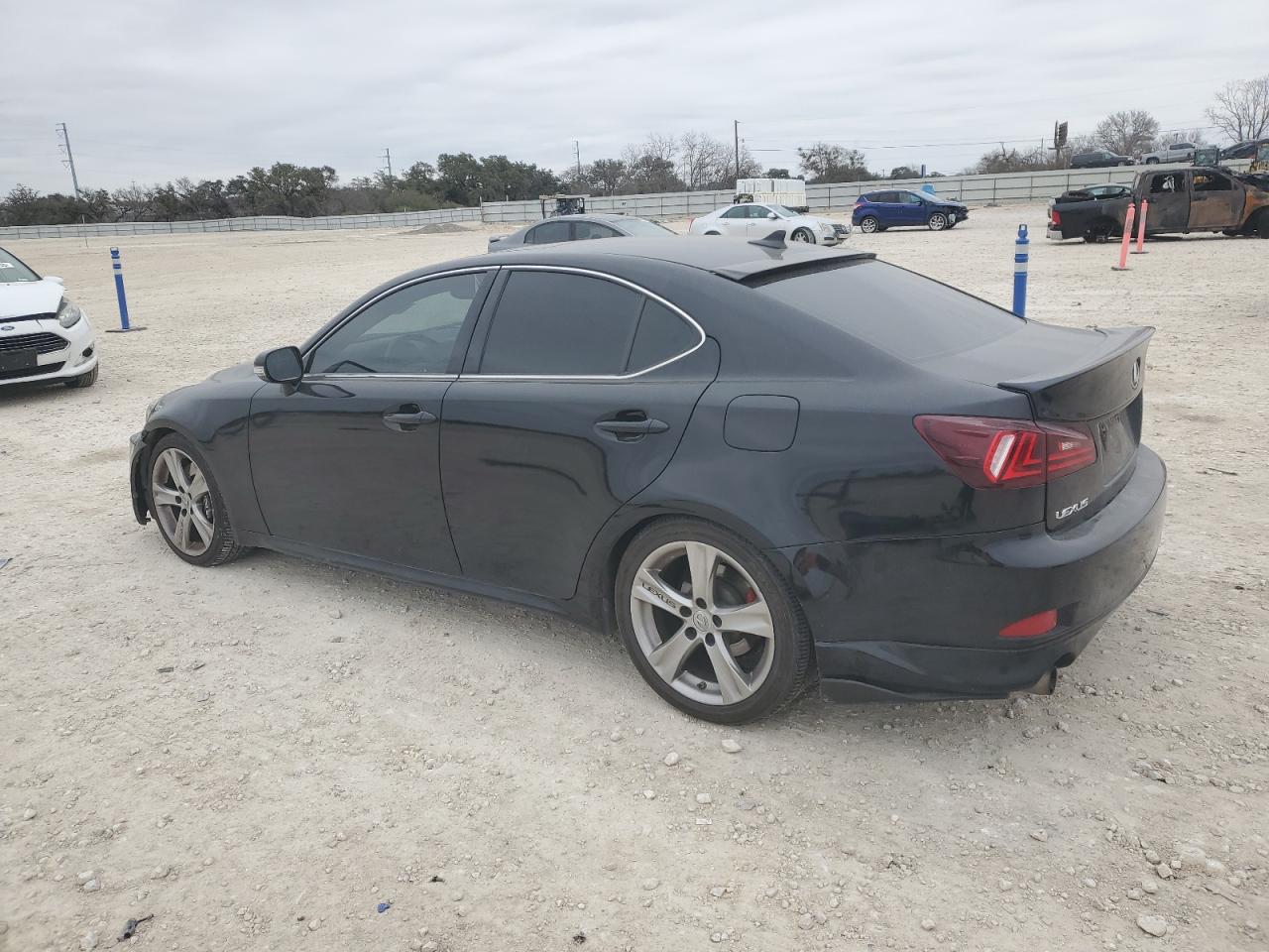 2011 Lexus IS - Image 2