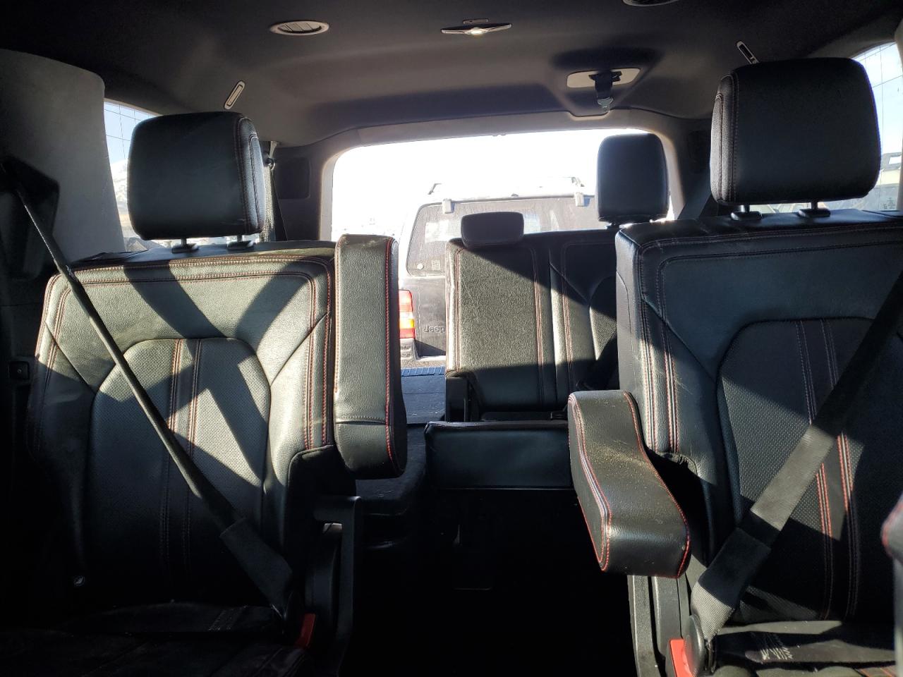 2019 Ford Expedition - Image 10