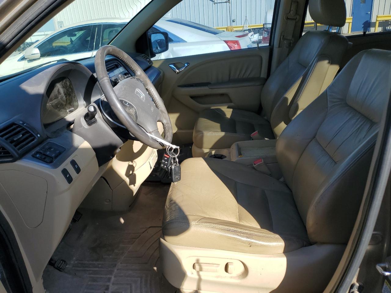 2010 Honda Odyssey - Image 7