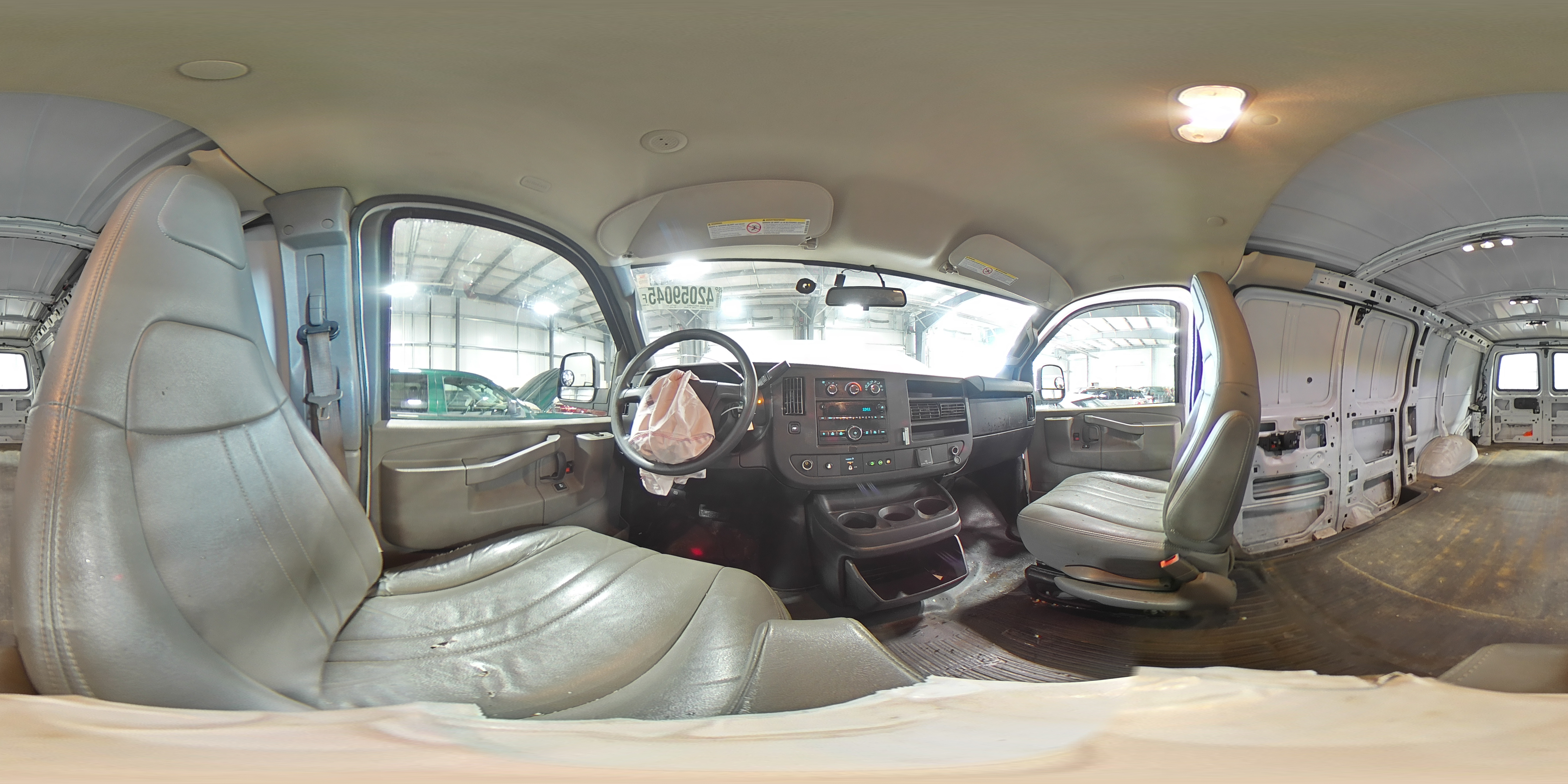 2018 Chevrolet Express - Image 16