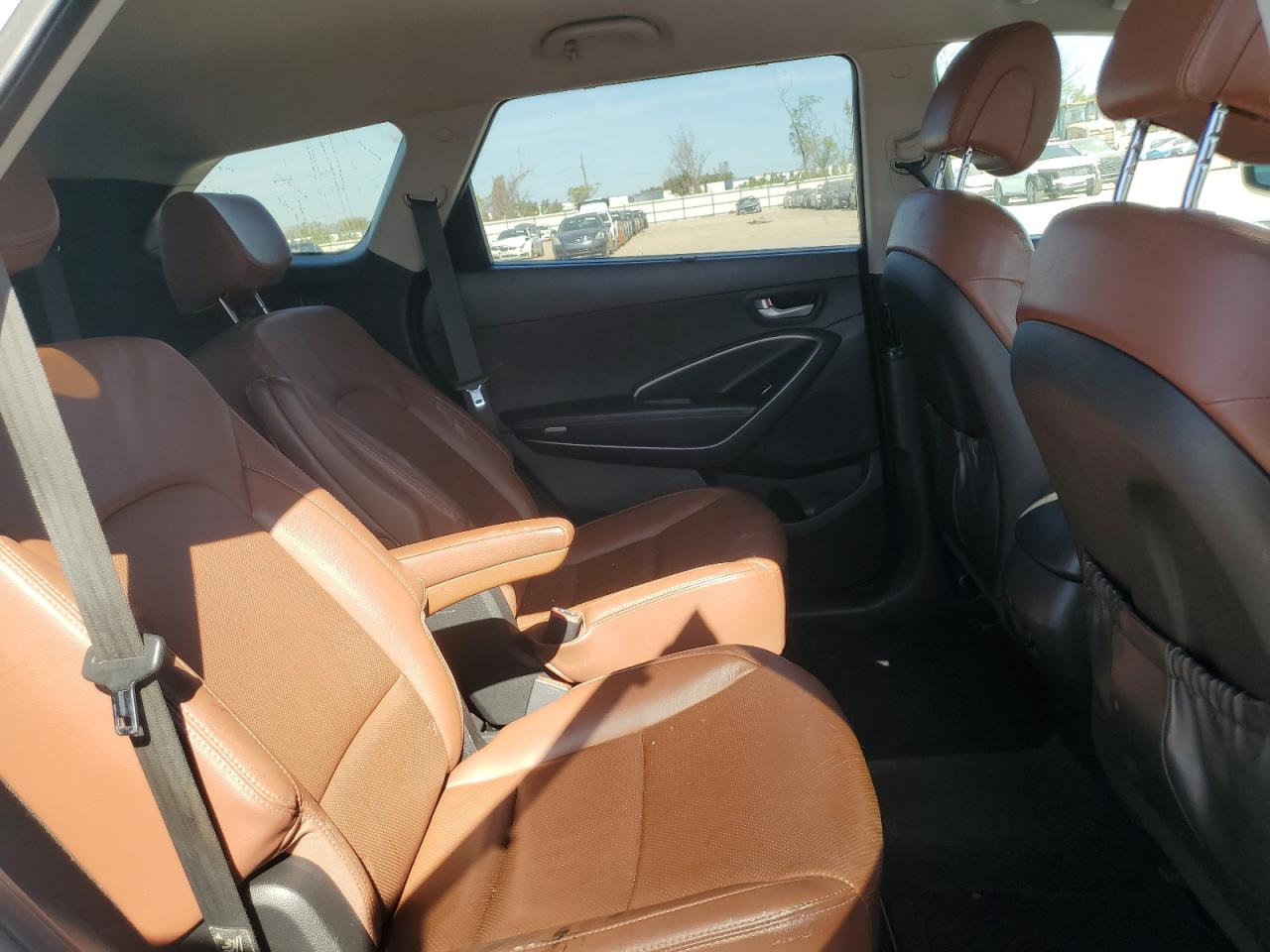 2015 Hyundai Santa Fe - Image 11