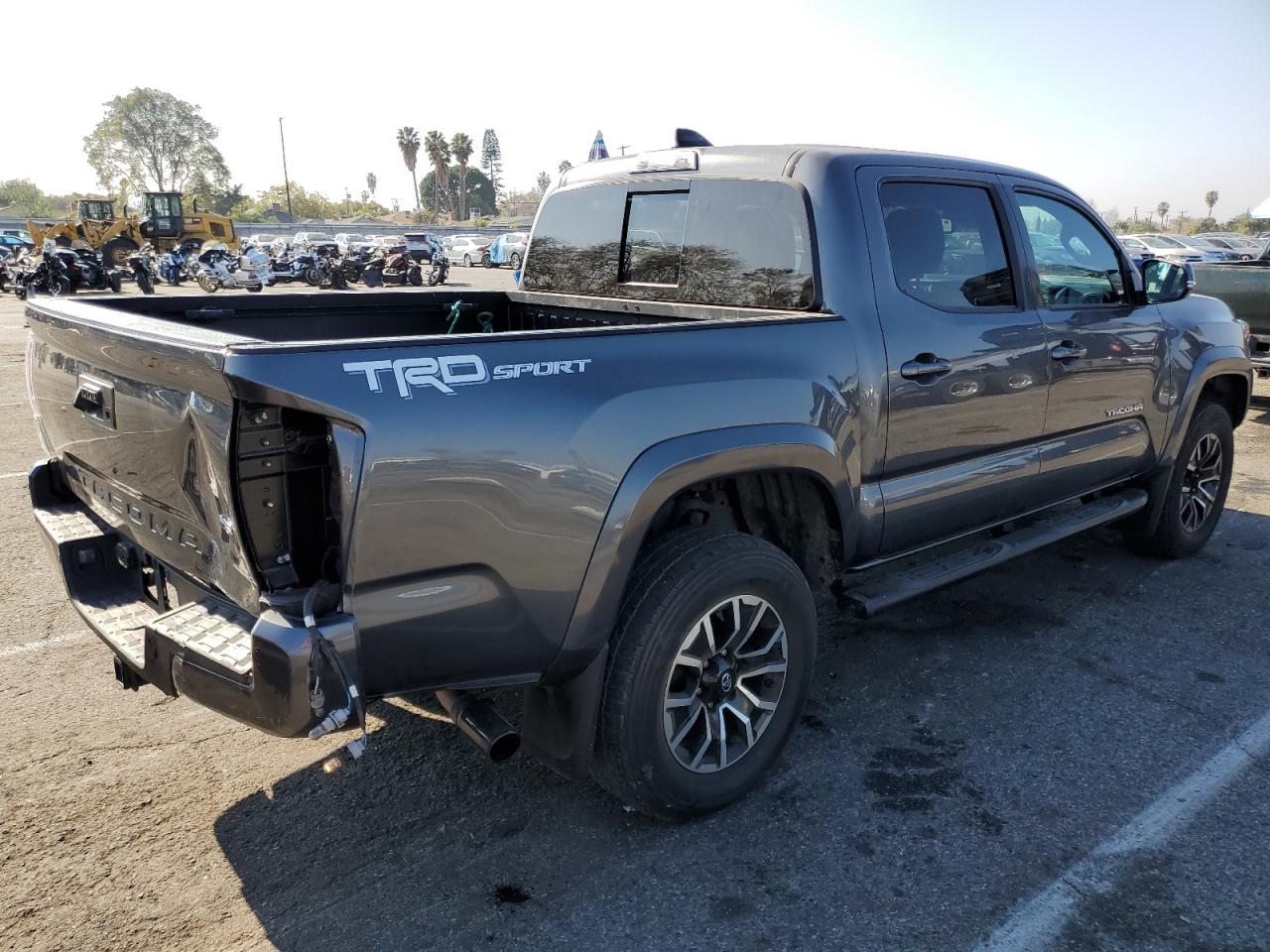 2021 Toyota Tacoma - Image 3