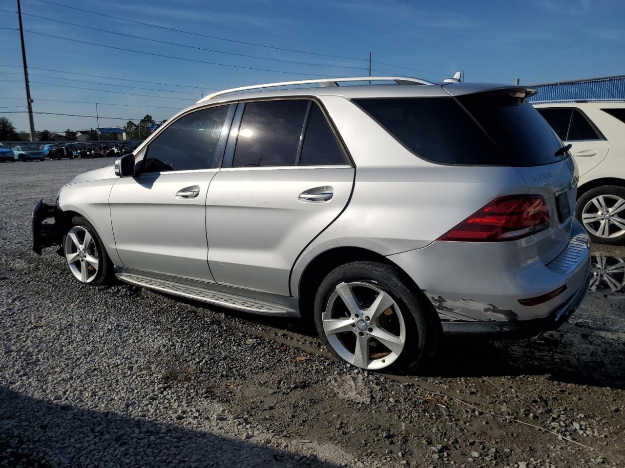 2016 Mercedes-Benz GLE - Image 2