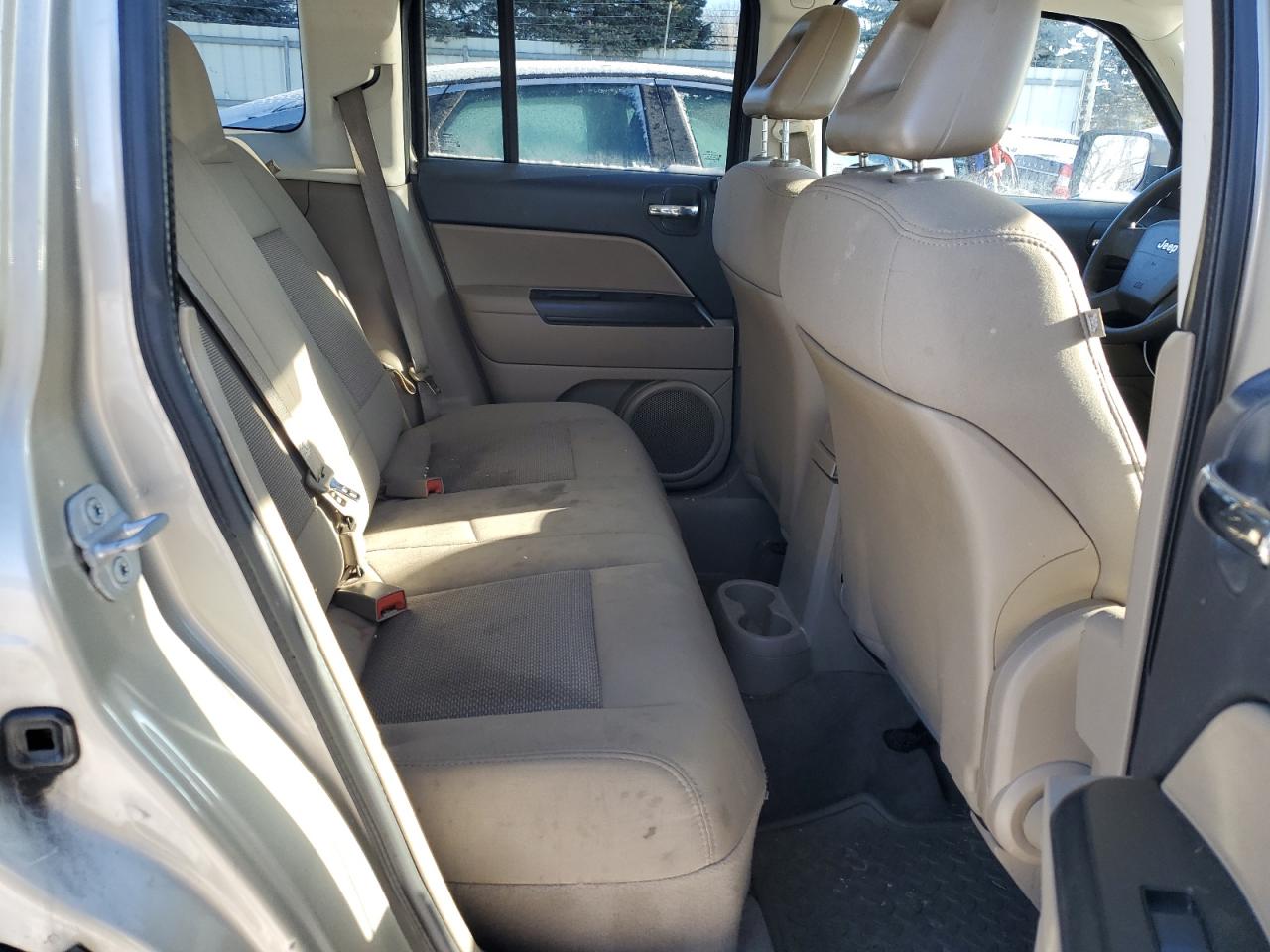 2009 Jeep Liberty (Patriot) - Image 11