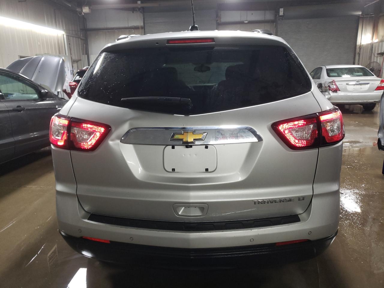 2016 Chevrolet Traverse - Image 6