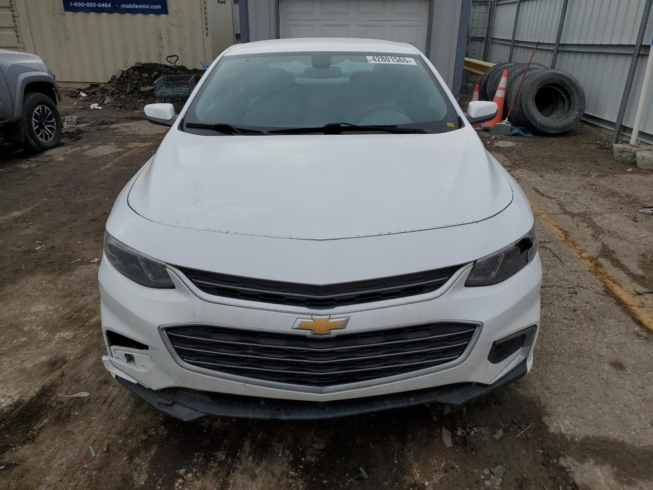 2016 Chevrolet Malibu - Image 5