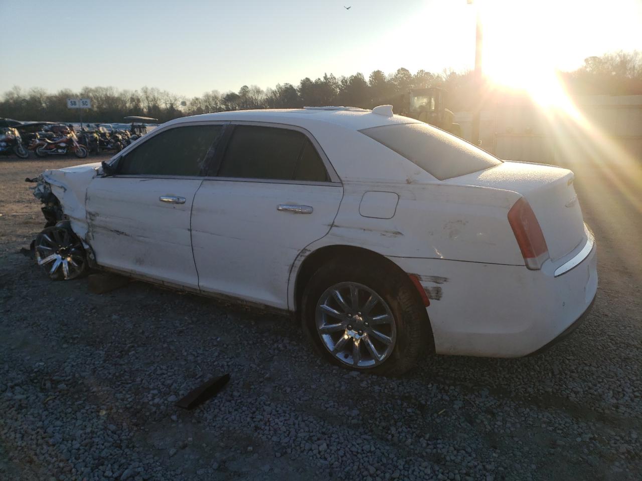 2016 Chrysler 300 - Image 2