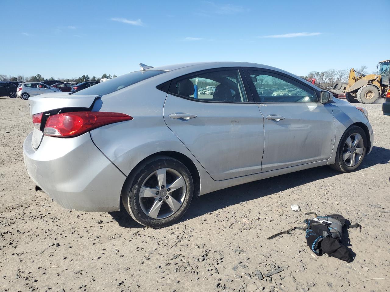 2013 Hyundai Elantra - Image 3