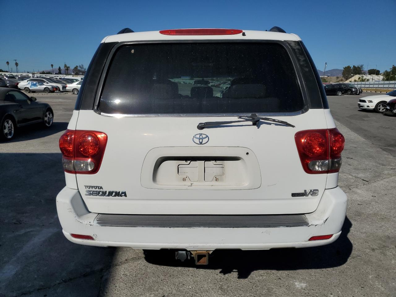 2005 Toyota Sequoia - Image 6