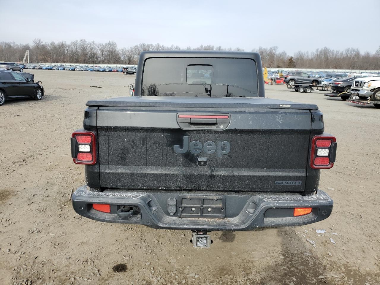 2020 Jeep Gladiator - Image 6