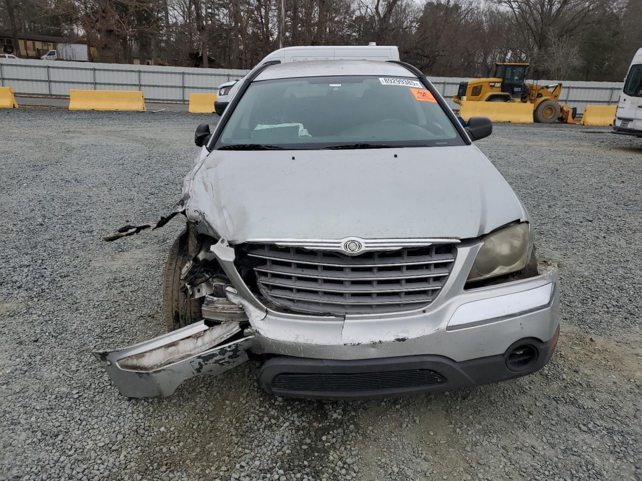 2005 Chrysler Pacifica - Image 5
