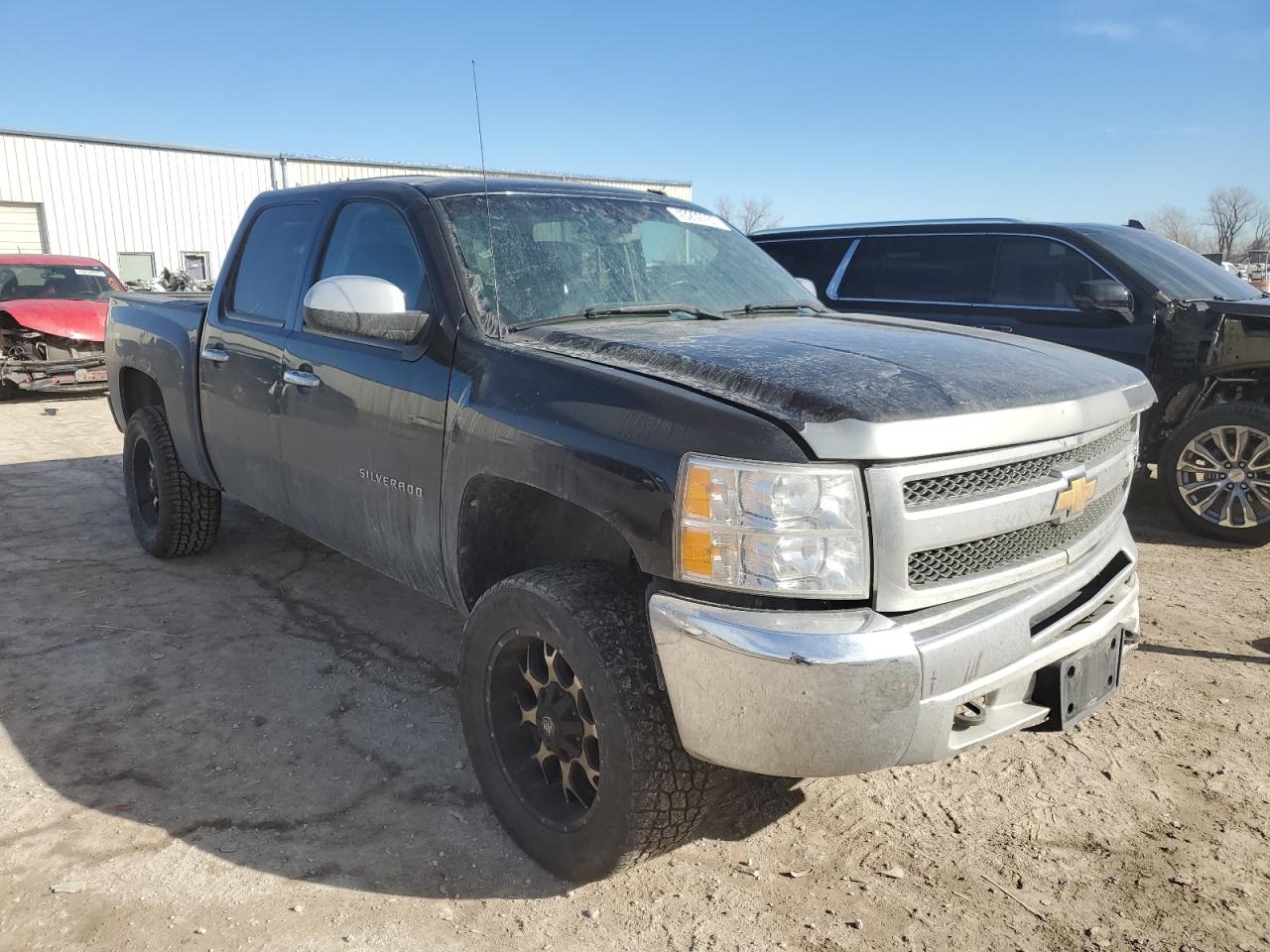 2012 Chevrolet Silverado - Image 4