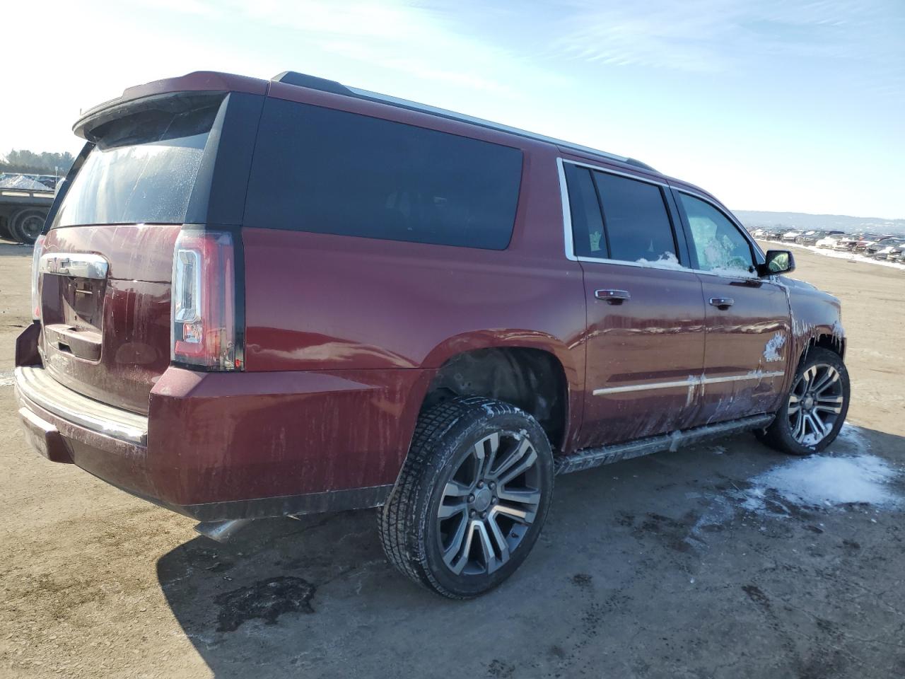 2018 GMC Yukon - Image 3