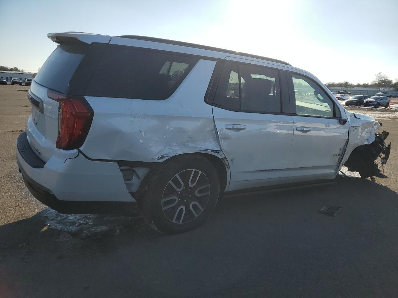 2021 GMC Yukon - Image 3