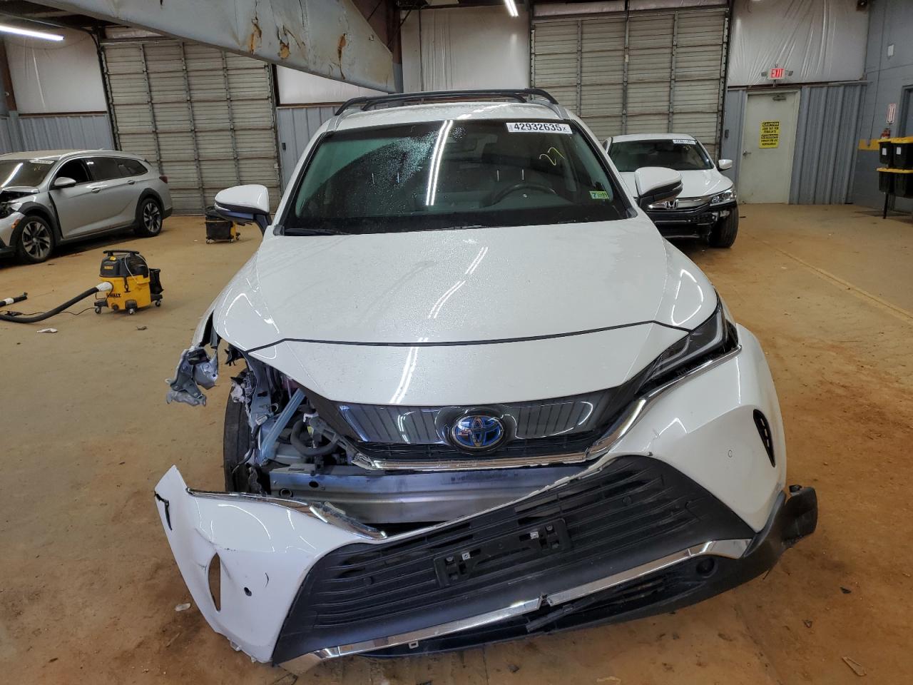 2021 Toyota Venza - Image 5