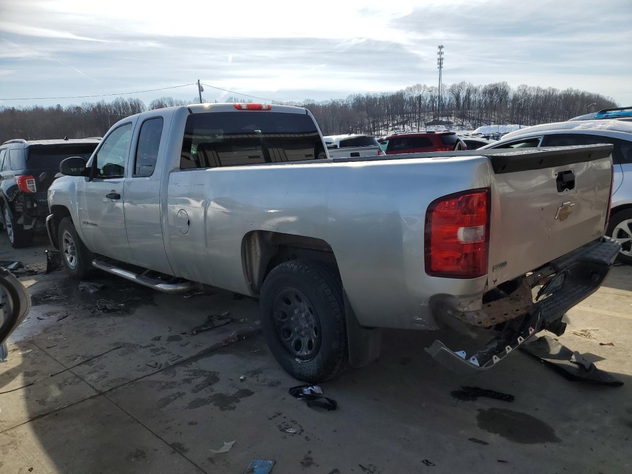2011 Chevrolet Silverado - Image 2