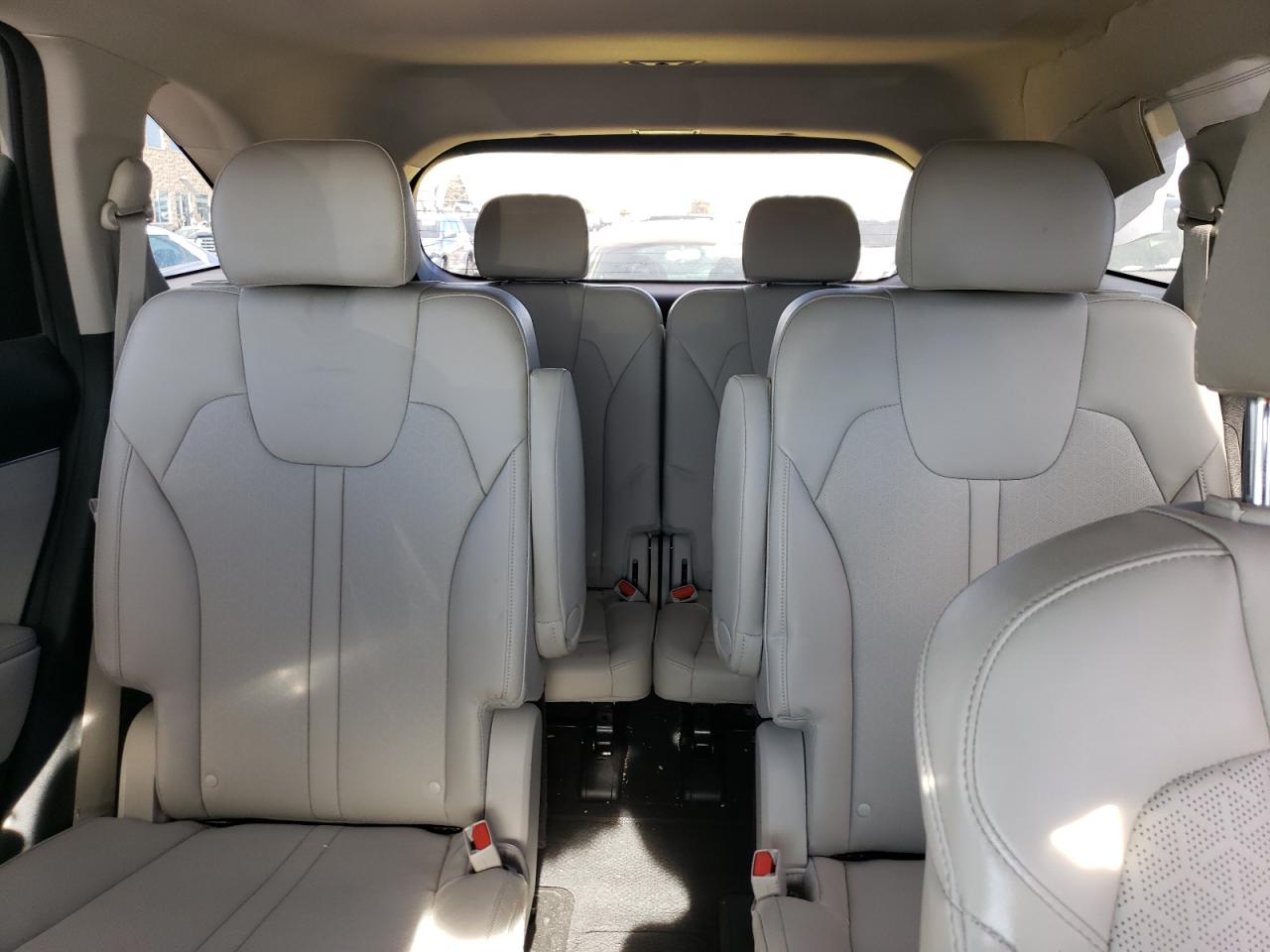 2022 Kia Sorento - Image 10