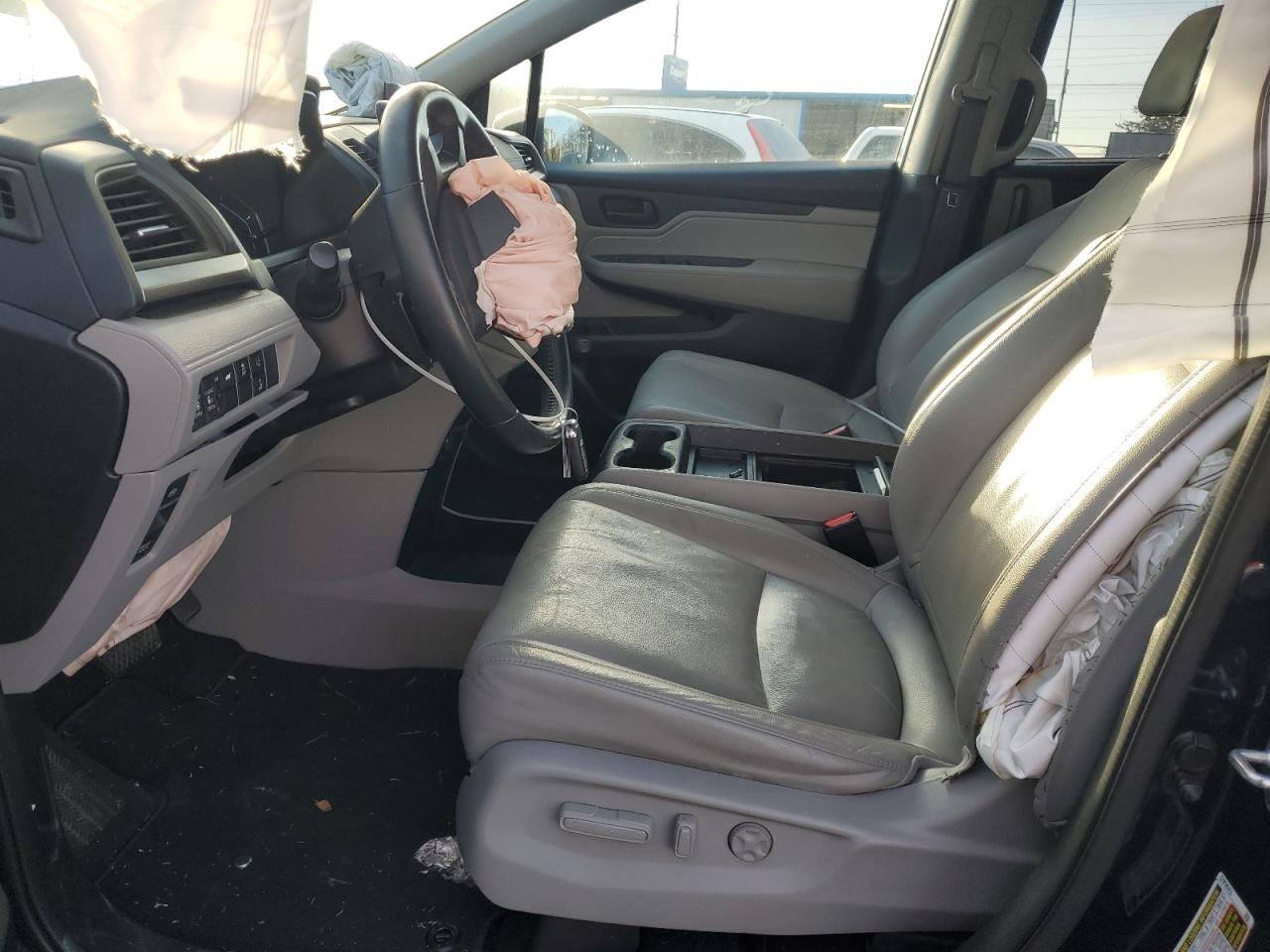 2018 Honda Odyssey - Image 7