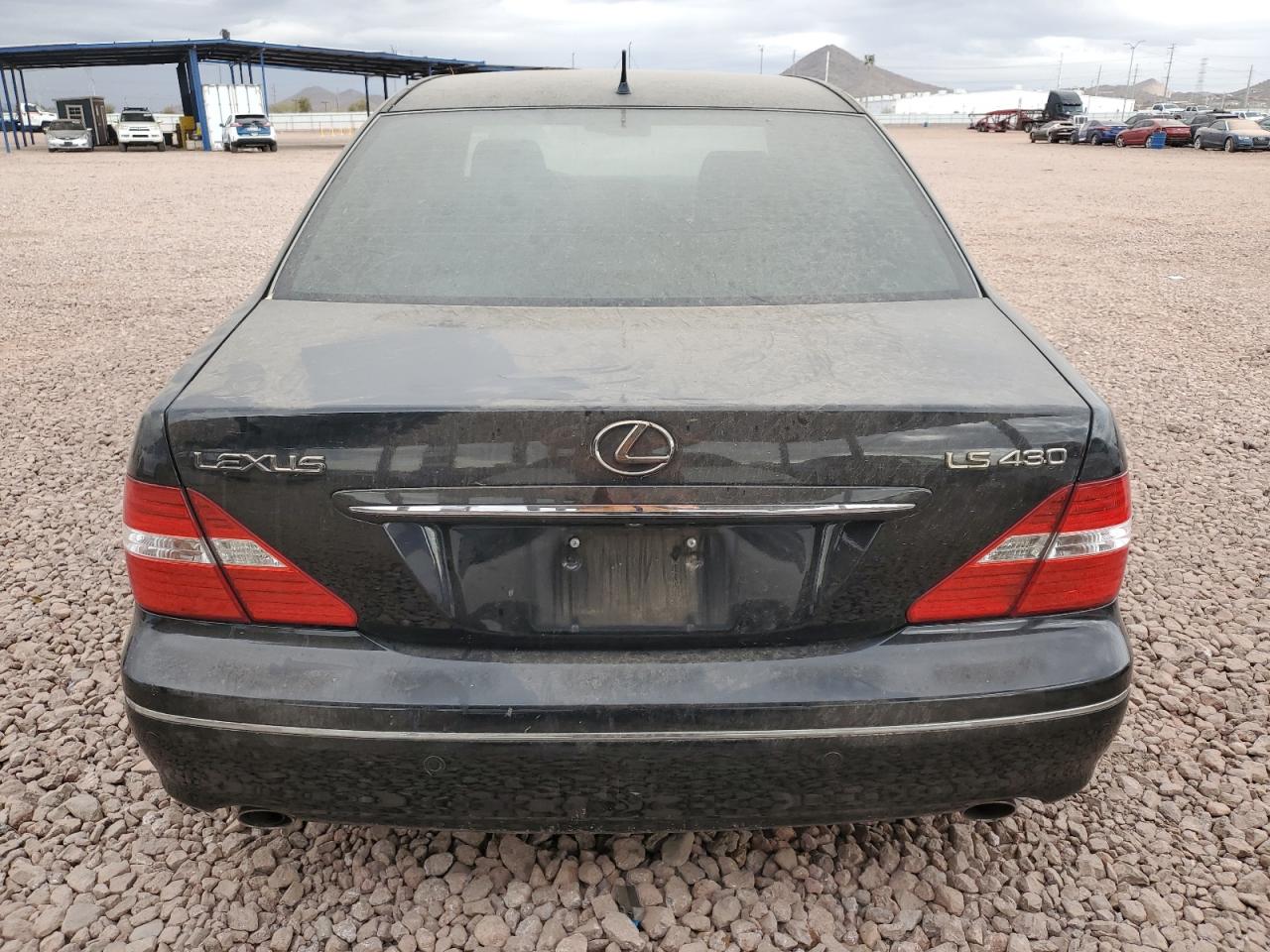 2004 Lexus LS - Image 6