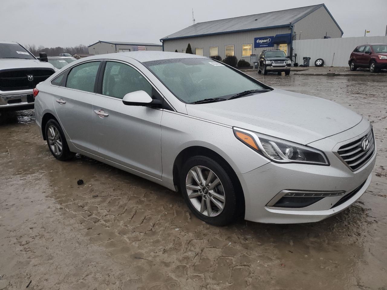 2015 Hyundai Sonata - Image 4