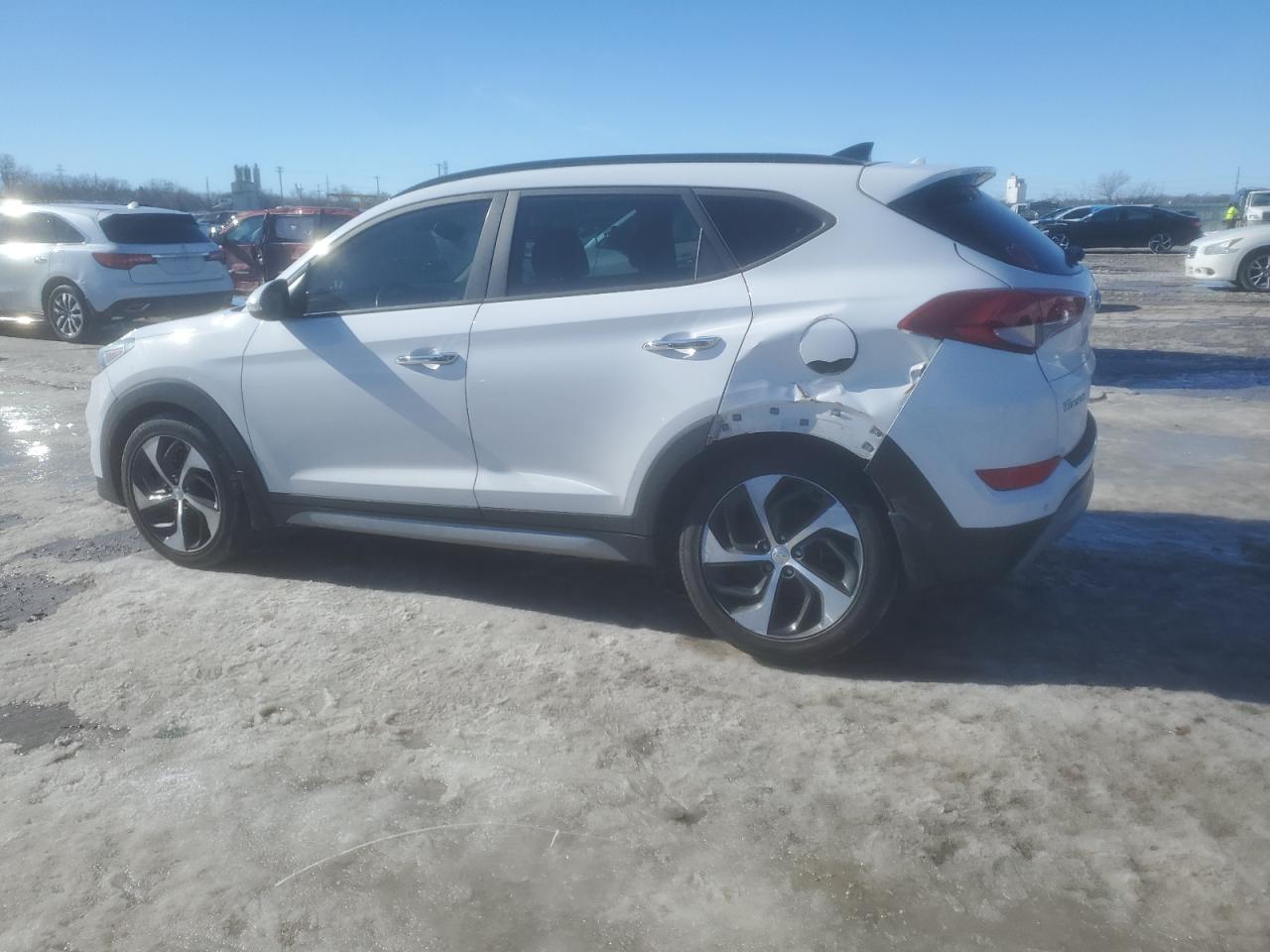 2017 Hyundai Tucson - Image 2