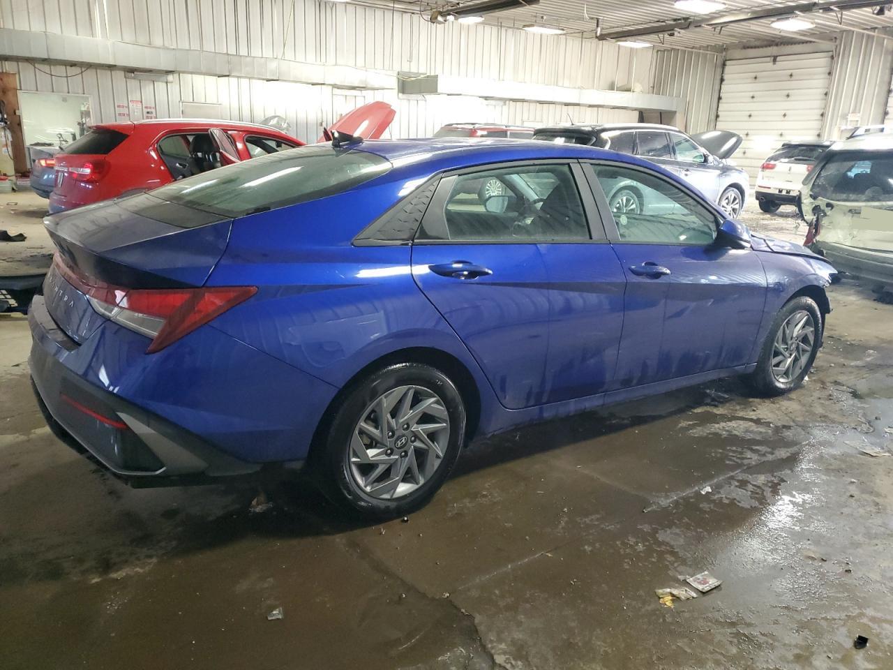 2024 Hyundai Elantra - Image 3