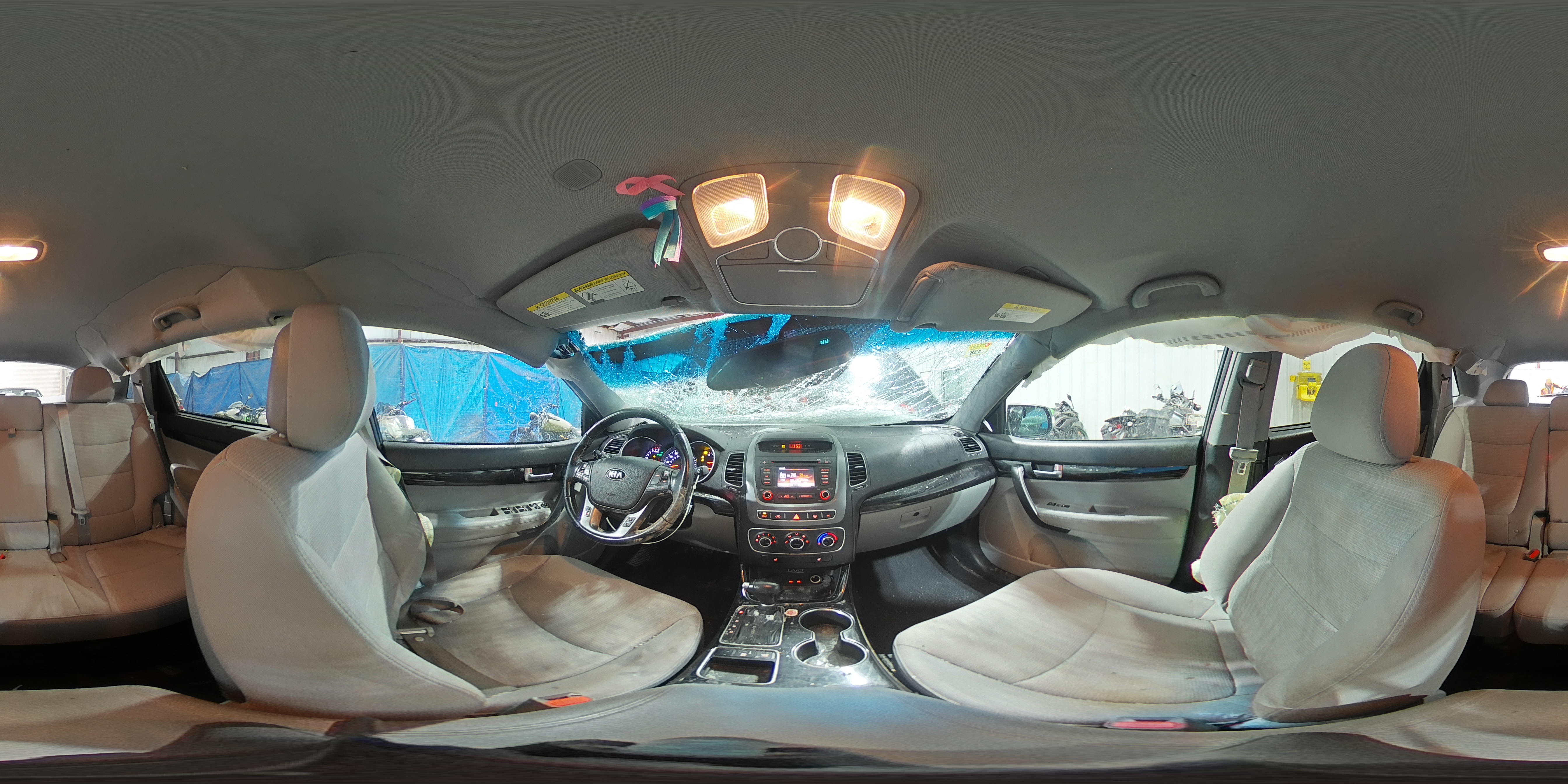 2014 Kia Sorento - Image 16