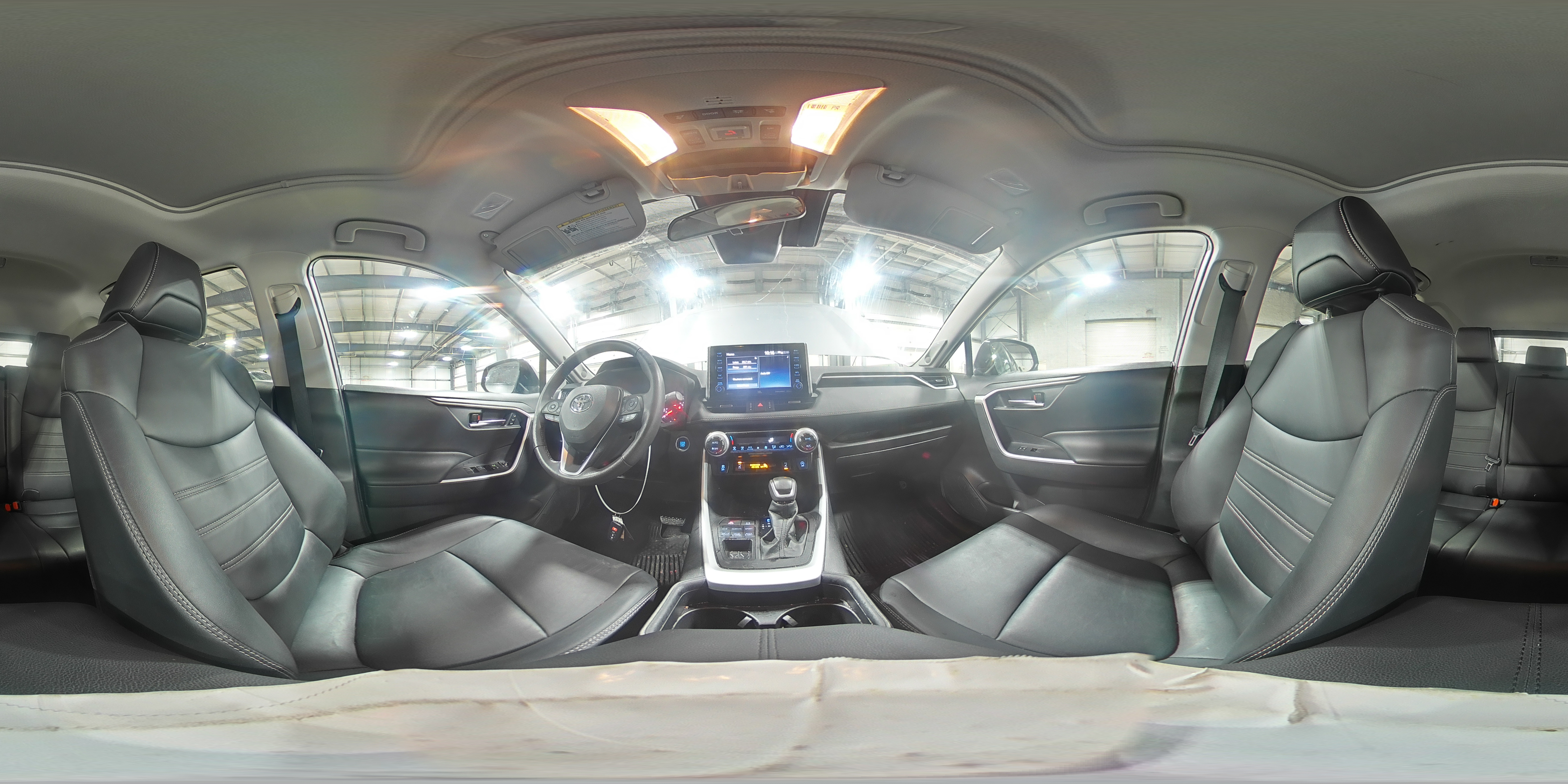 2021 Toyota RAV 4 - Image 16