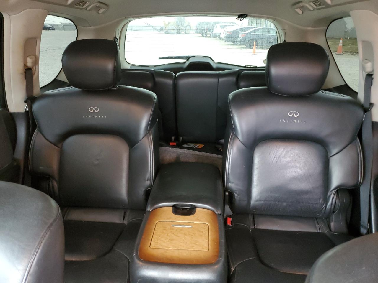 2014 Infiniti QX80 - Image 10