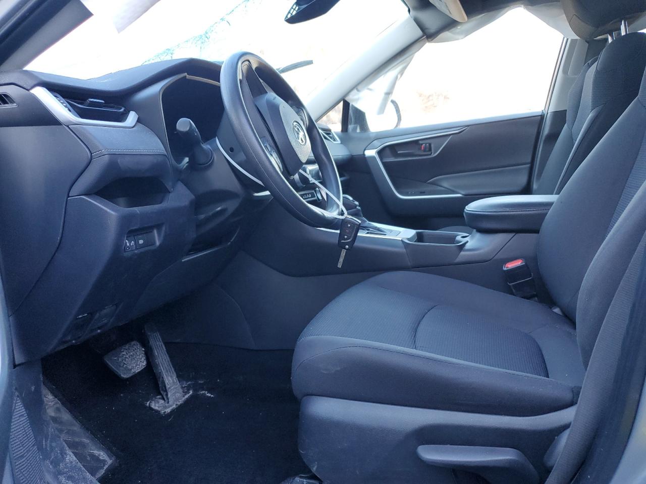 2024 Toyota RAV 4 - Image 7