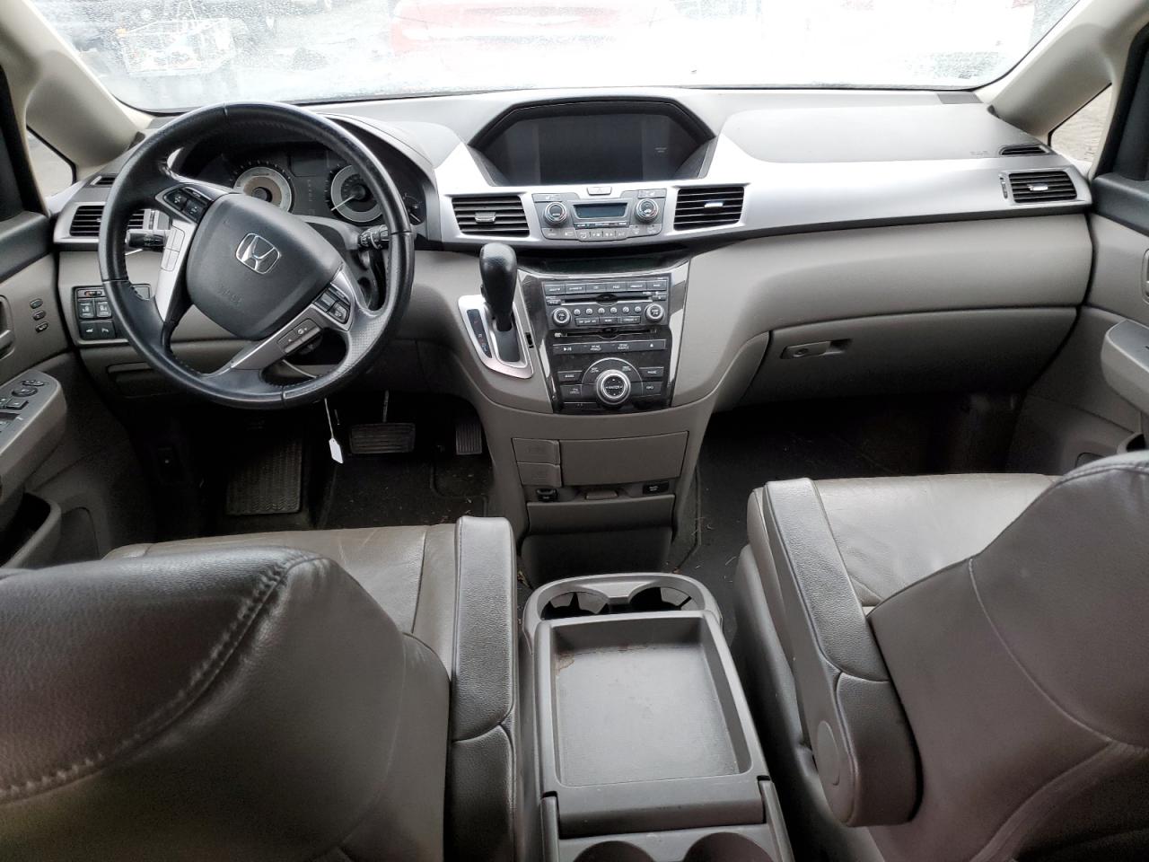 2011 Honda Odyssey - Image 8