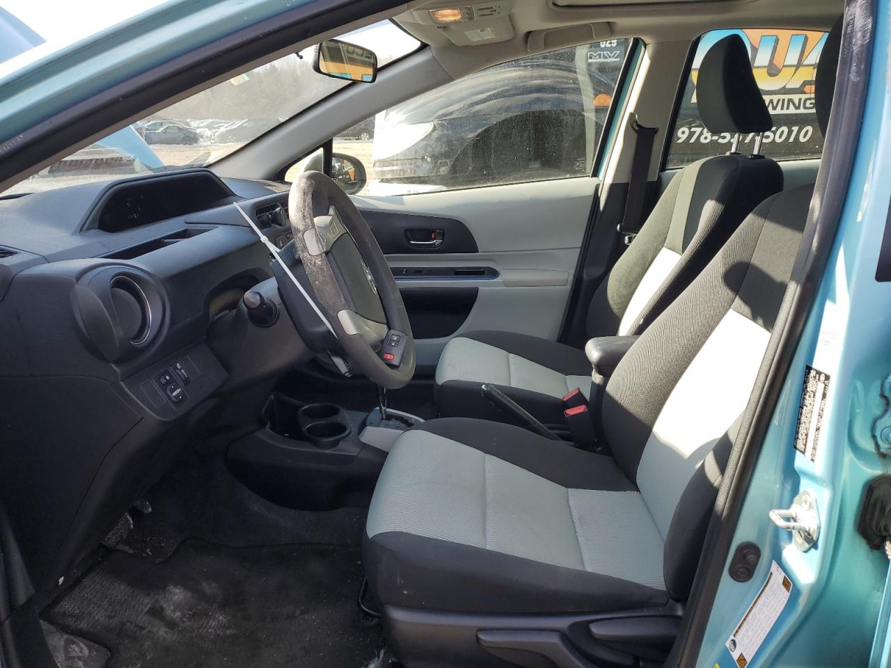 2013 Toyota Prius - Image 7