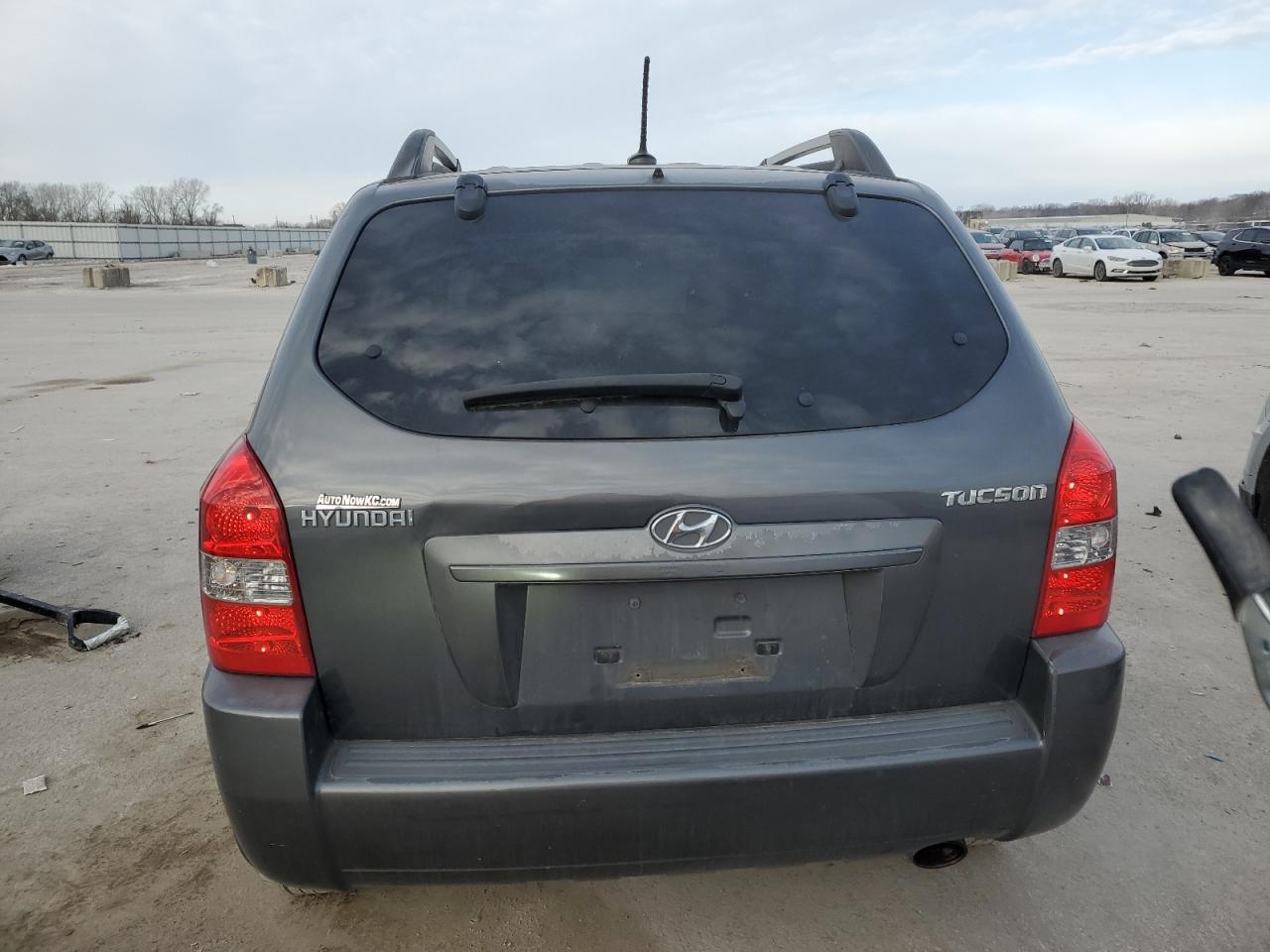 2009 Hyundai Tucson - Image 6