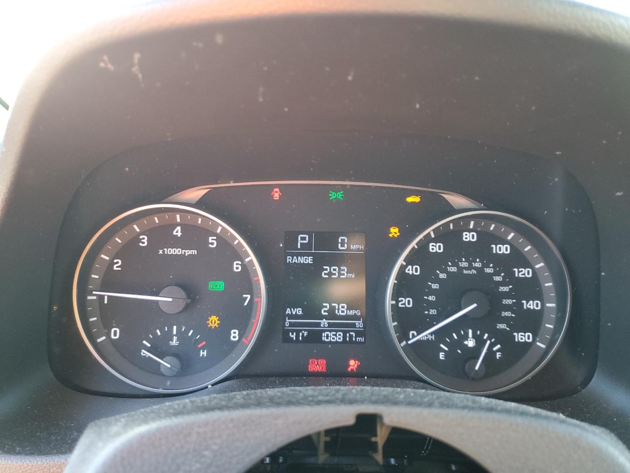 2017 Hyundai Elantra - Image 9