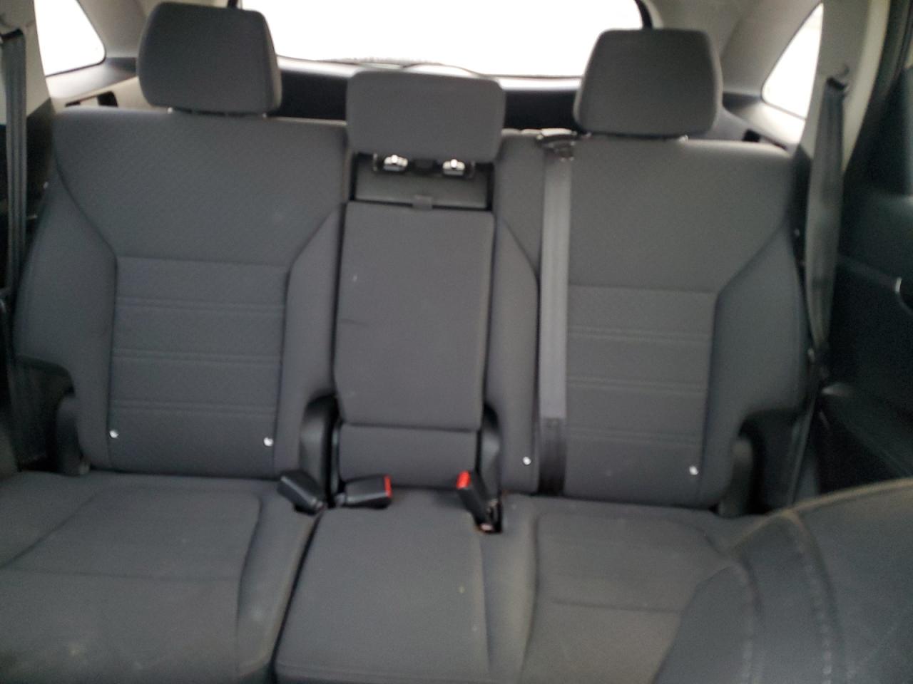 2016 Kia Sorento - Image 10