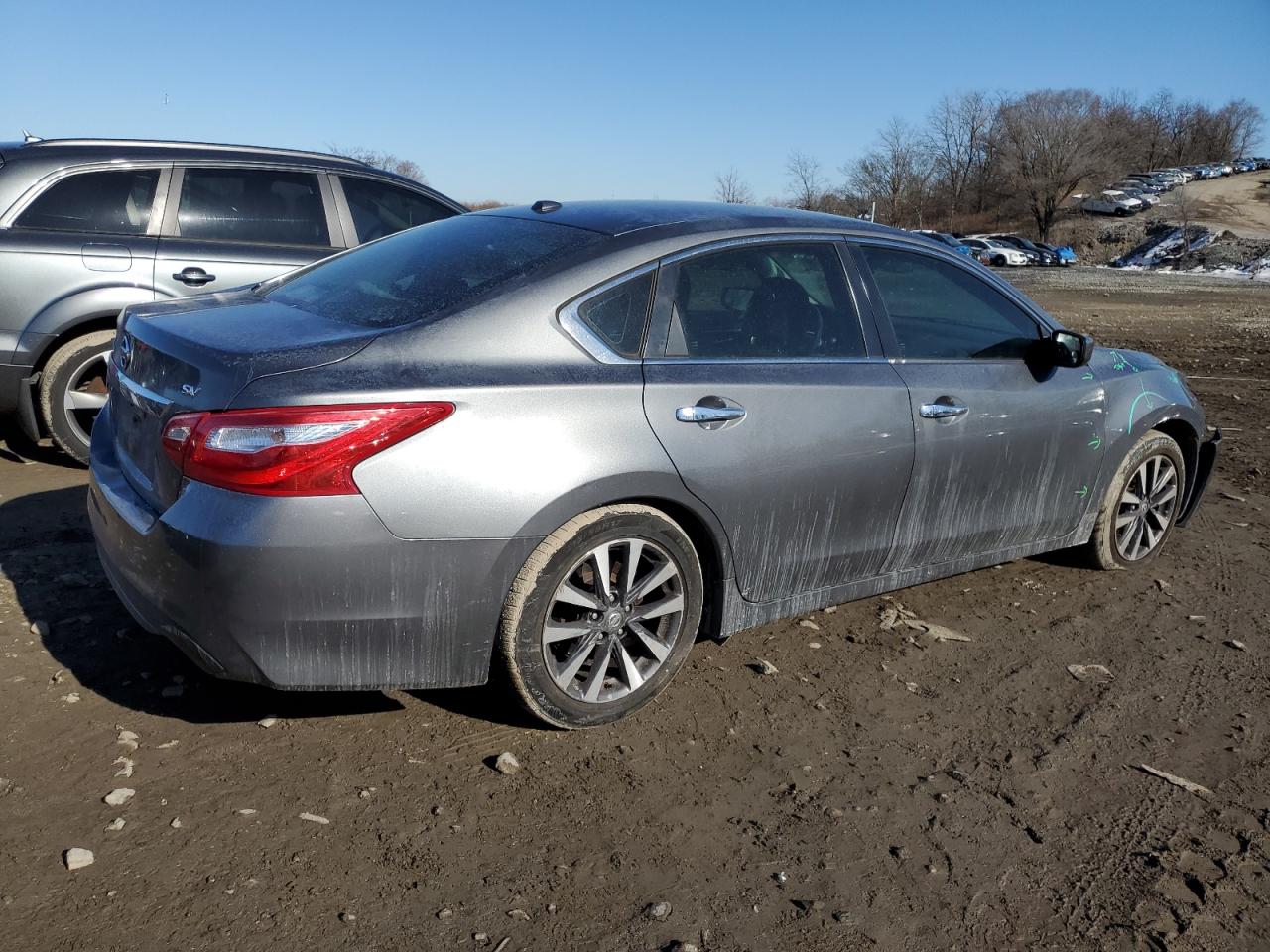 2017 Nissan Altima - Image 3