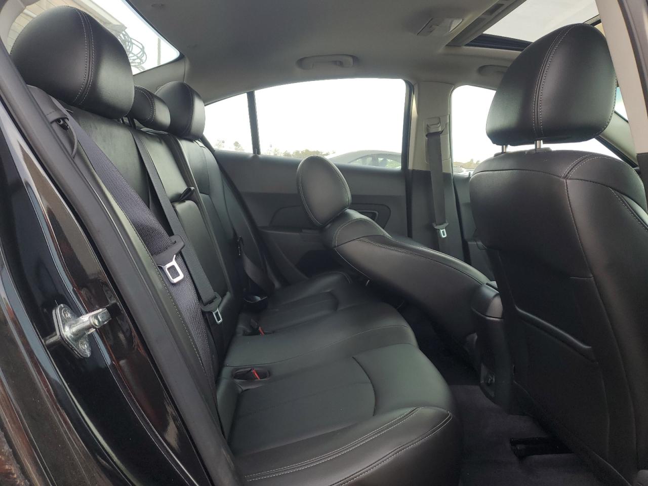 2011 Chevrolet Cruze - Image 11