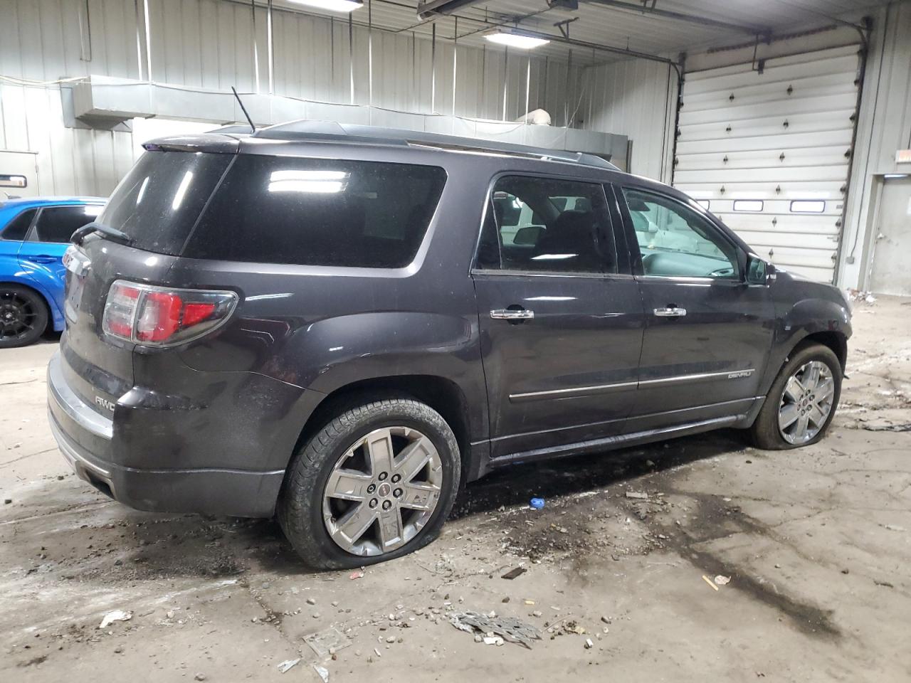 2014 GMC Acadia - Image 3