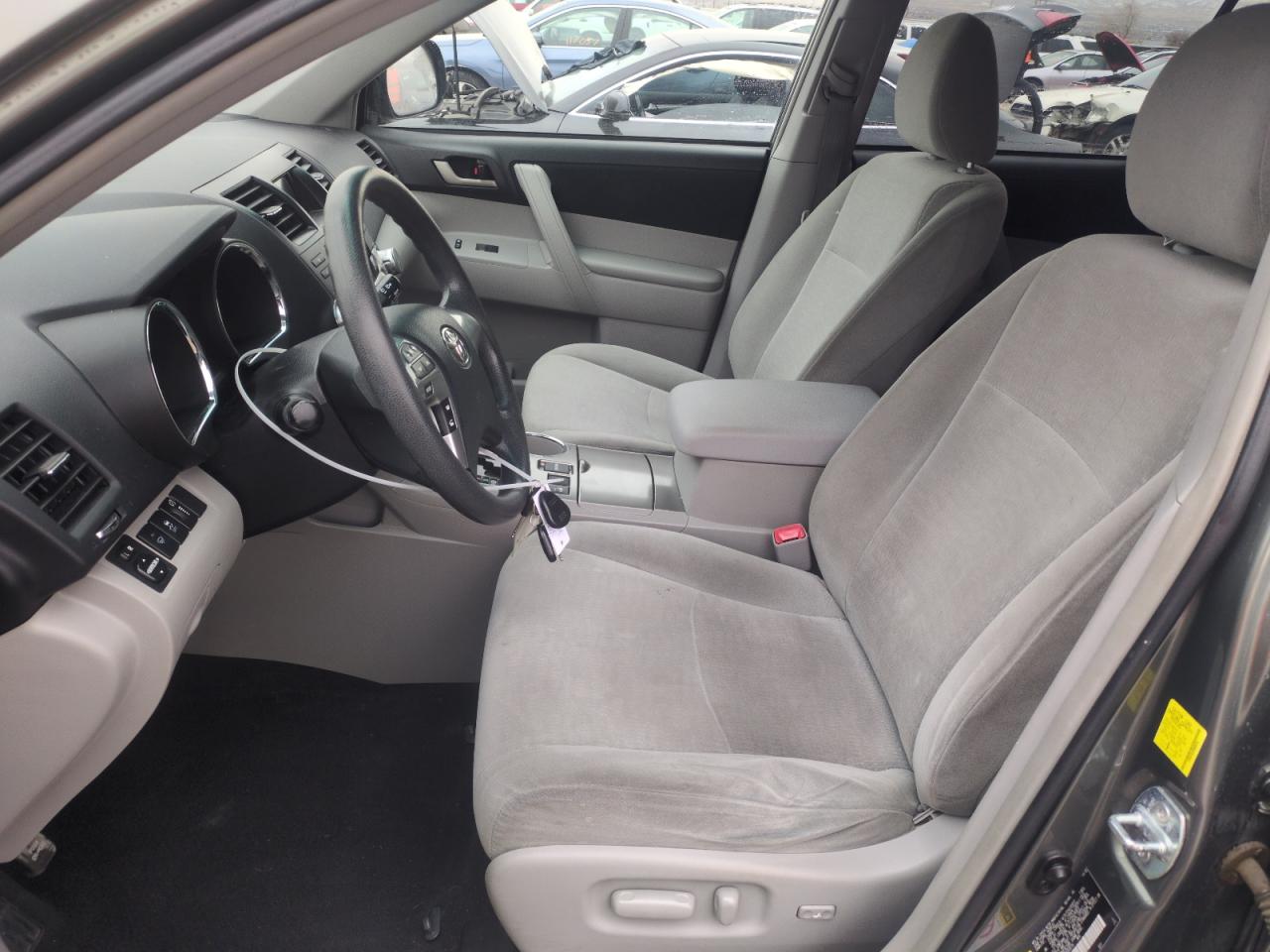 2011 Toyota Highlander - Image 7