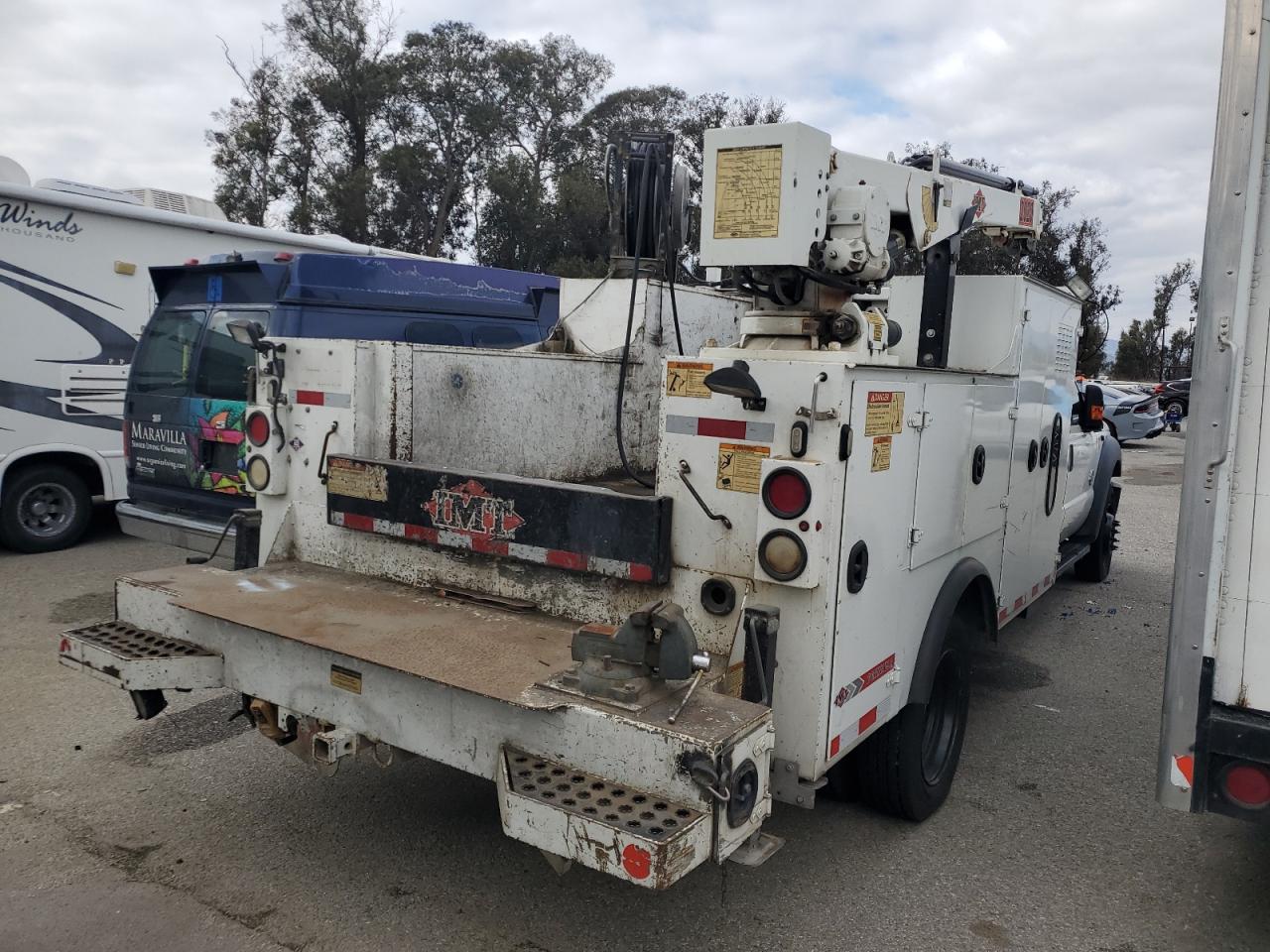 2015 Ford F550 - Image 3